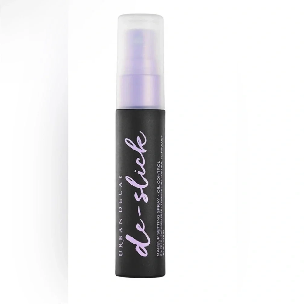 Urban Decay De-Slick Oil Control Mattifying Makeup Setting Spray 30mL